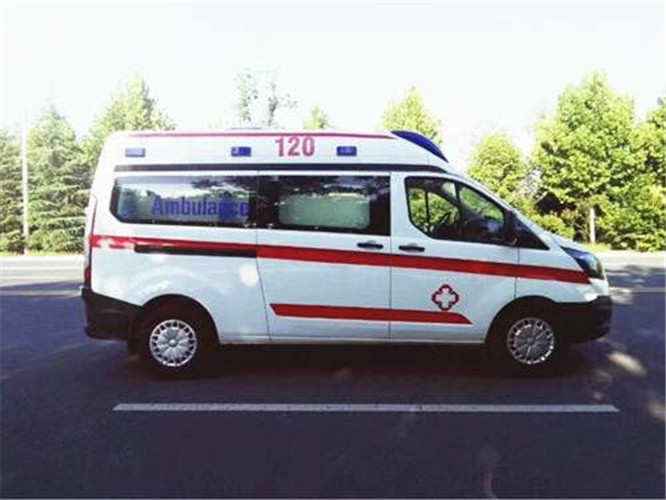 合作救护车出租服务案例6